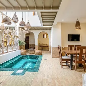 riad-zatiah-exclusive-and-chic-breakfast-incl.marrakeshhotelsmorocco.com/